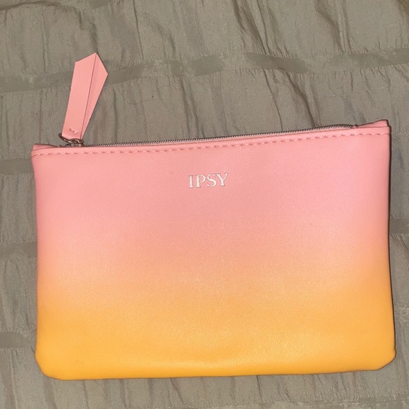 Ipsy Bag - Picture 1 of 1